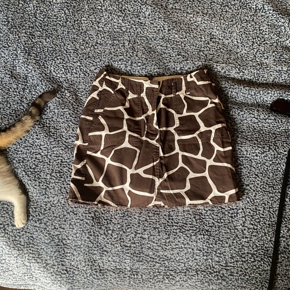 Chocolate/ Neutral Giraffe Pattern Skirt - Picture 1 of 2